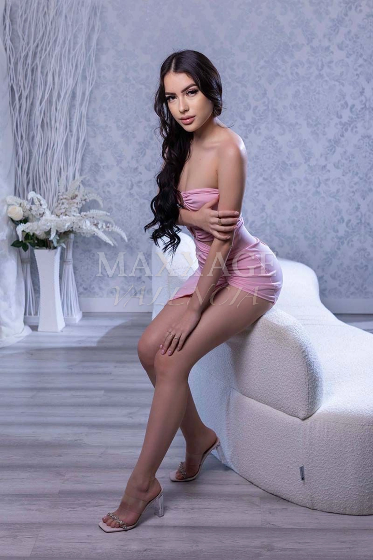 Alaska escort colombiana Valencia Maxxage VLC