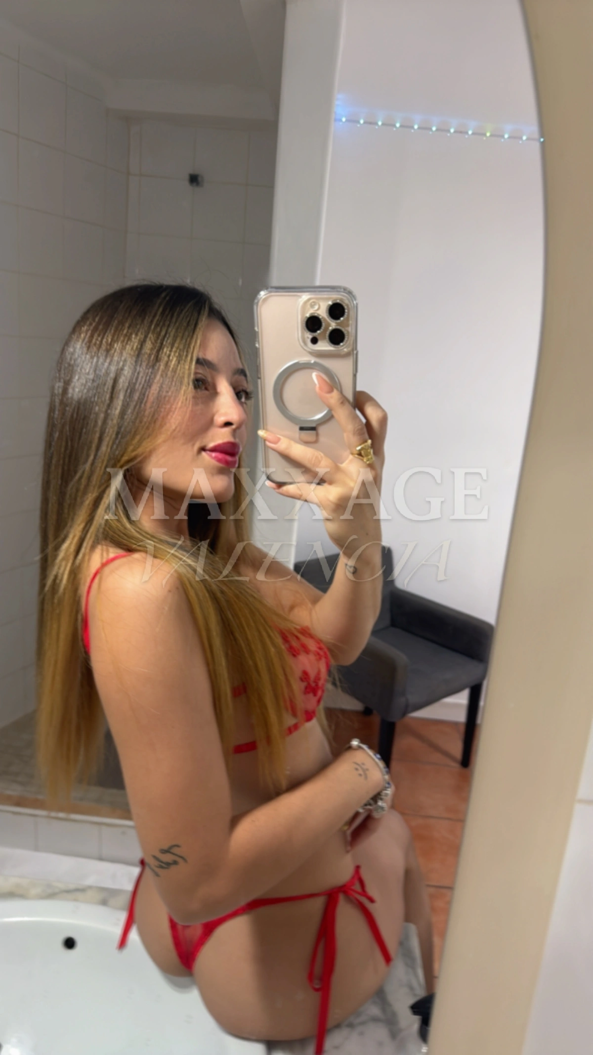 Helen escort colombiana Valencia Maxxage VLC