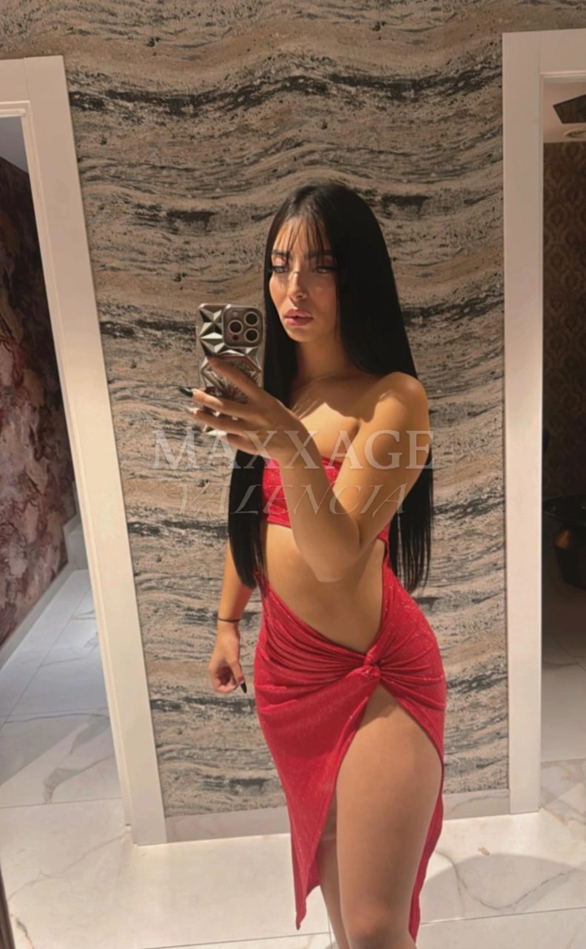 Sofia escort colombiana Valencia Maxxage VLC