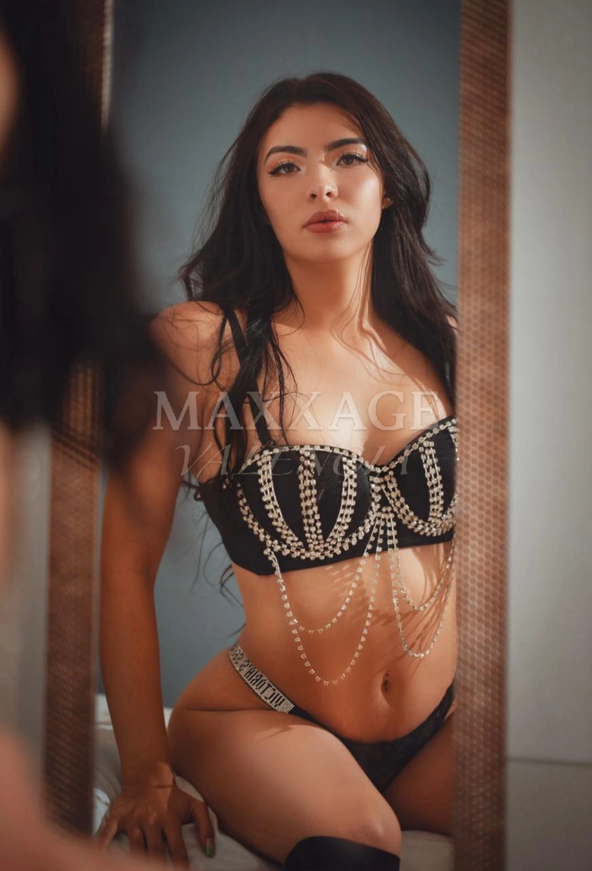 Sofia escort colombiana Valencia Maxxage VLC