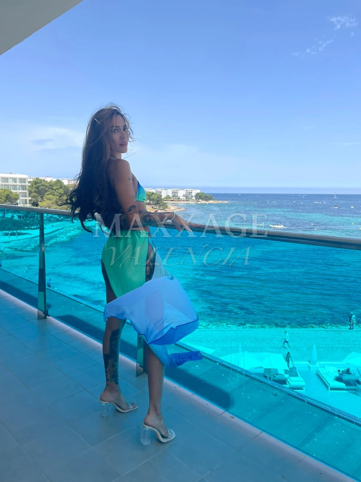 Taylor escort colombiana Valencia Maxxage VLC