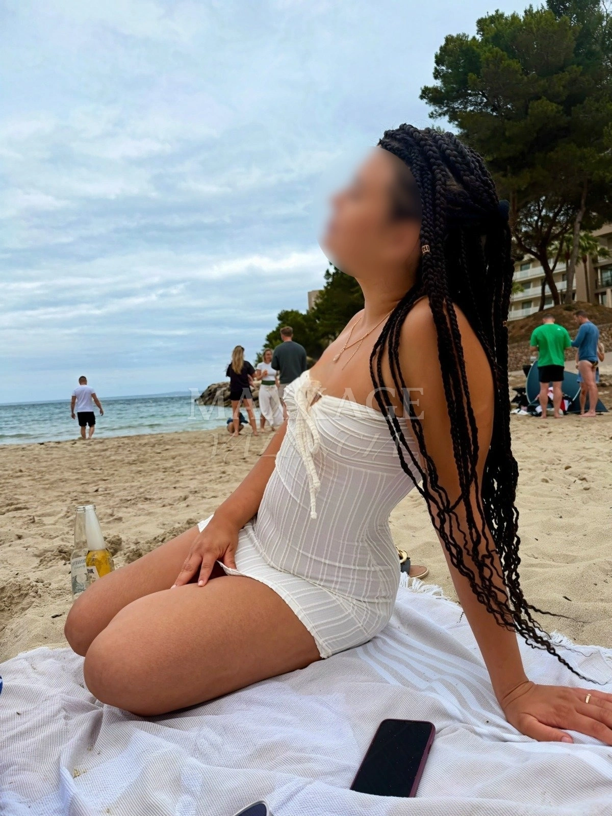 Valentina escort colombiana Valencia Maxxage VLC